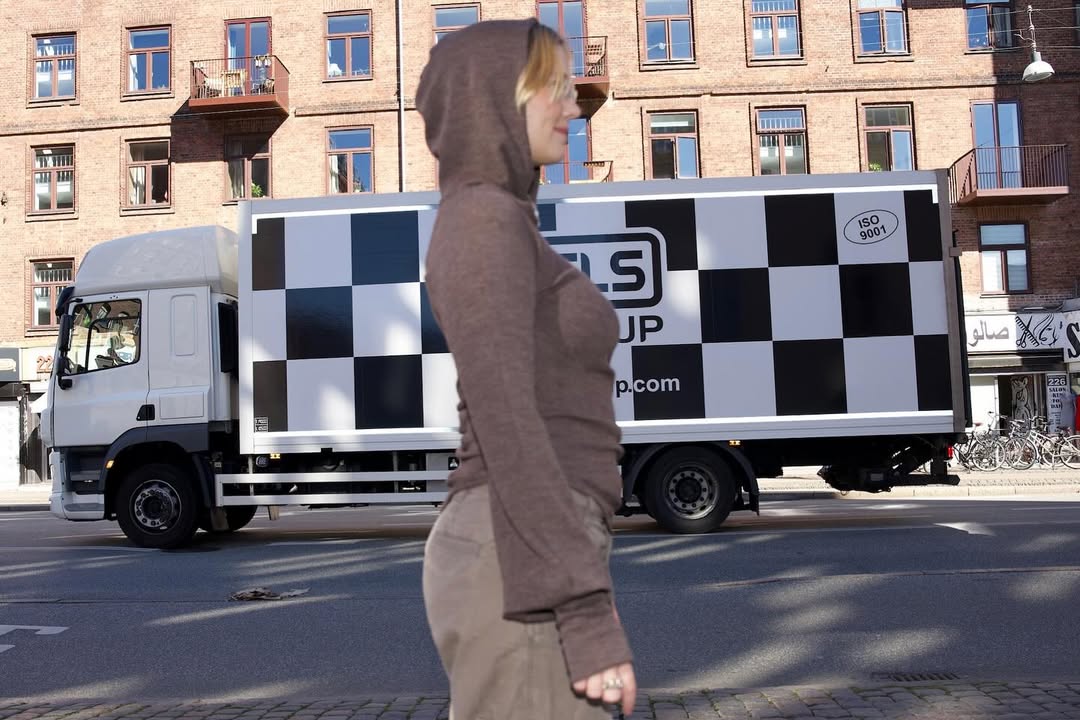 No 1 WOOL HOODIE